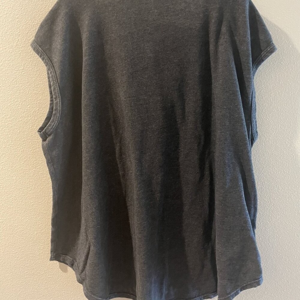 Volcom Tank - Picture 2 of 3